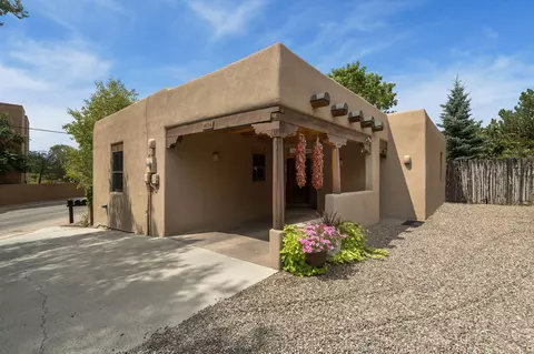 485 Rio Grande #A, Santa Fe, NM 87501
