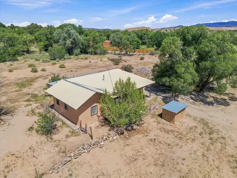 13 E Arroyo Alamo, Espanola, NM 87532