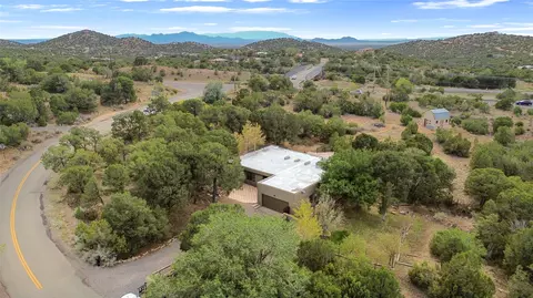 7 Cibola Cir, Santa Fe, NM 87505