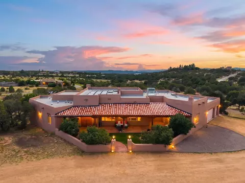 236 Tano Rd, Santa Fe, NM 87506