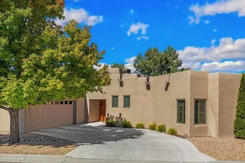 2171 Plazuela Vis, Santa Fe, NM 87505
