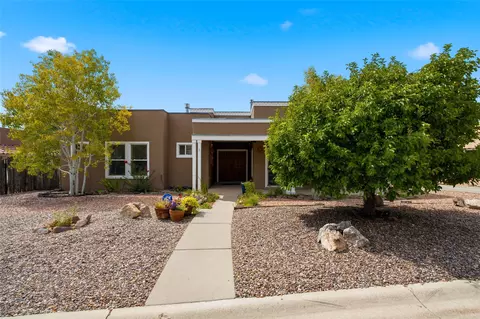 4434 Long Shadow Ln, Santa Fe, NM 87507