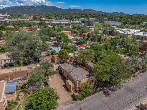 511 513 Alarid #A/B A/B, Santa Fe, NM 87501