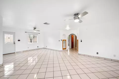511 N Railroad Ave, Espanola, NM 87532