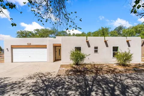 3225 Cale Princesa Juana, Santa Fe, NM 87057