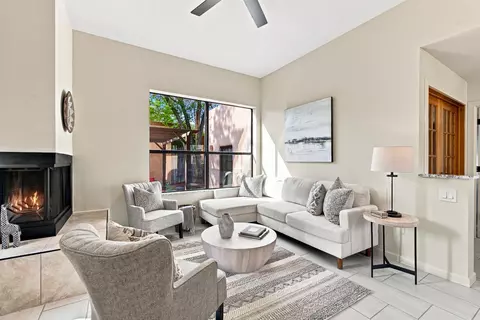 2235 Vuelta San Marcos, Santa Fe, NM 87505