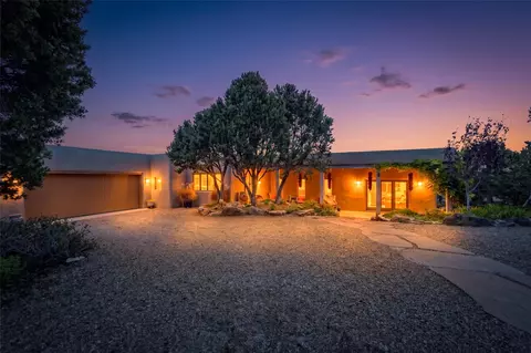 15 Vista La Esperanza, Santa Fe, NM 87506
