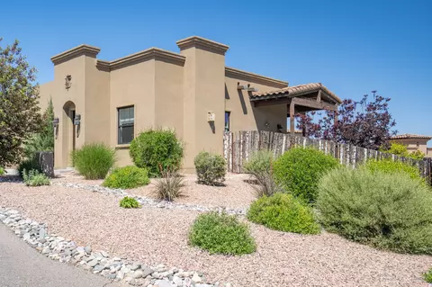 2901 Viale Ct, Santa Fe, NM 87505