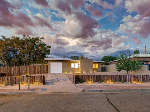 1727 Callejon Emilia, Santa Fe, NM 87501