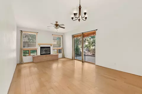 5050 Carriage House, Los Alamos, NM 87544