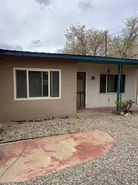 3120 Jemez Rd, Santa Fe, NM 87507