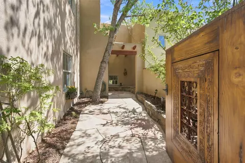 147 Gonzales Rd #18, Santa Fe, NM 87501