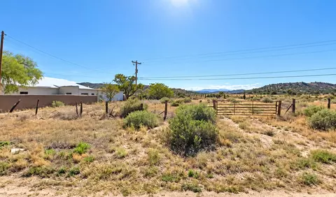 1038 County Road 41, Velarde, NM 87582