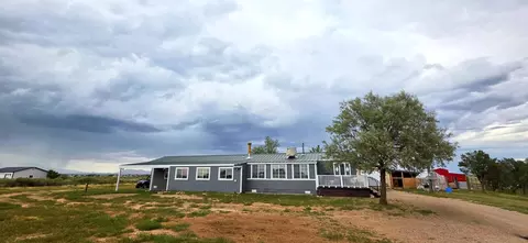 8 Aztec Rd, Moriarty, NM 87035