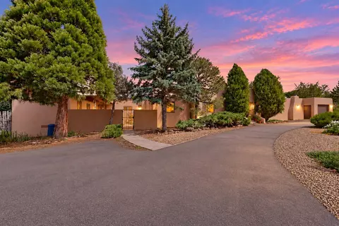 133 E Lupita Rd, Santa Fe, NM 87505