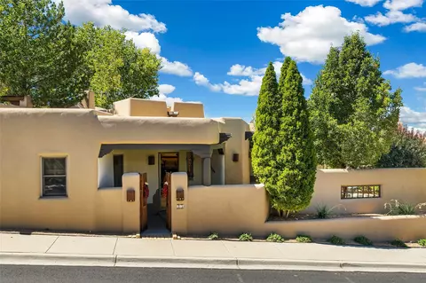 23 Centaurus Ranch Rd, Santa Fe, NM 87507