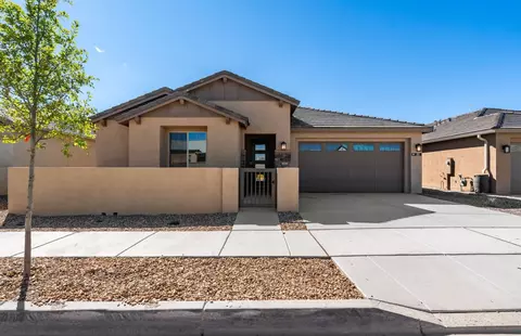 20 Via Apreciado, Santa Fe, NM 87508