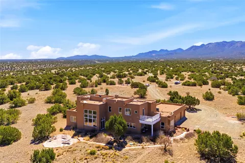 39 Gopeyka Cyn, Cerrillos, NM 87010