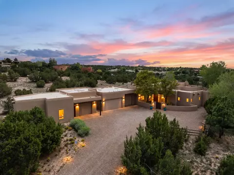 95 Bluestem, Santa Fe, NM 87506