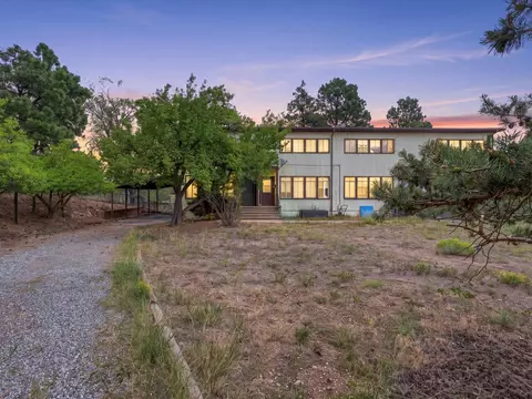 3458 Urban #D, Los Alamos, NM 87544