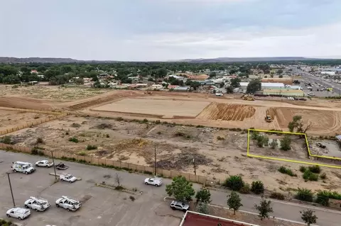 602 Eloy Martinez Ln, Espanola, NM 87532