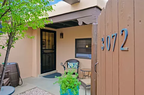3072 Plaza Blanca, Santa Fe, NM 87507