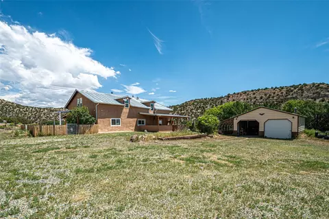 144 Nm Highway 341, La Madera, NM 87539