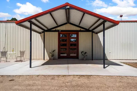 11 Blue Jay Way, Rowe, NM 87562