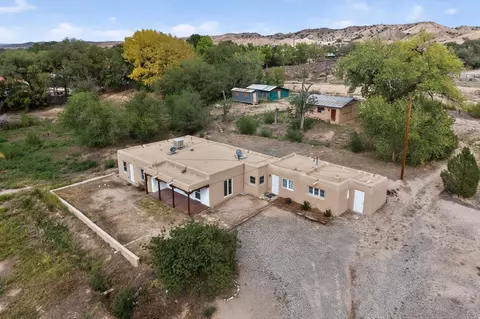 204 El Llano, Espanola, NM 87532