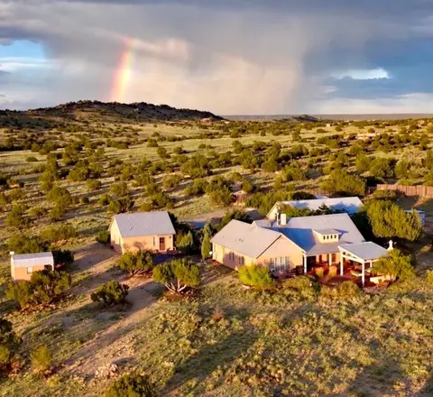 794 Camino Los Abuelos, Galisteo, NM 87540