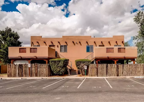 3300 Rufina St #J34, Santa Fe, NM 87507