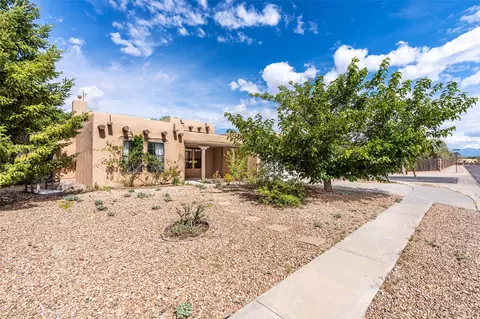 7501 Snow Blossom, Santa Fe, NM 87507
