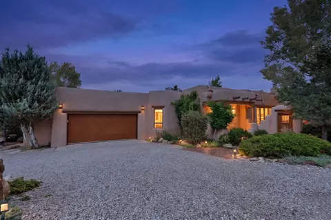 129 Cantera Cir, Santa Fe, NM 87501