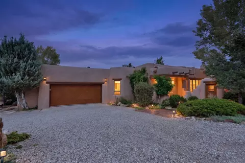 129 Cantera Cir, Santa Fe, NM 87501