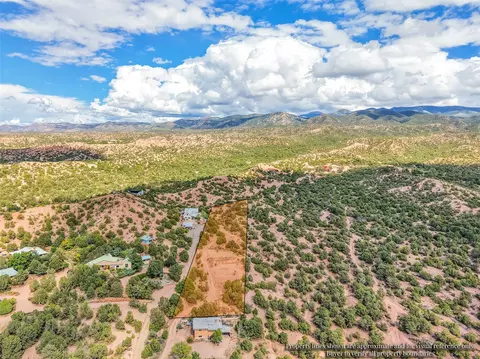 20 Cerro De Palomas, Santa Fe, NM 87506