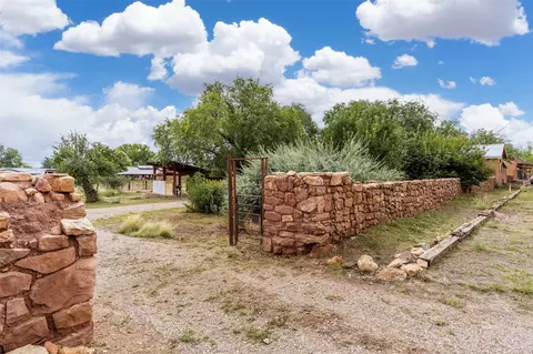 12 Via La Puente, Galisteo, NM 87540