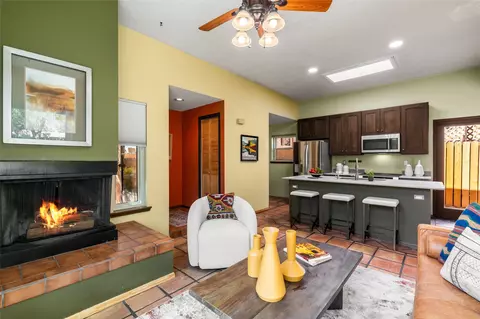917 Placita Chaco, Santa Fe, NM 87505