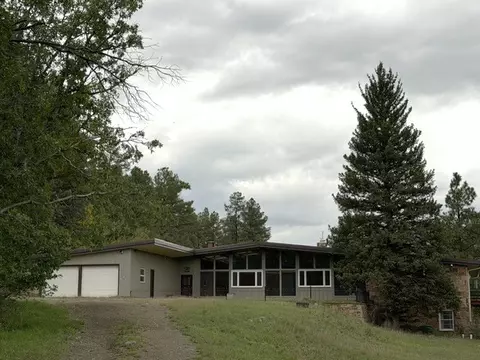 26 Camino Verde, Montezuma, NM 87731