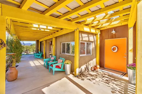 8 Bishop Lamy Rd, Lamy, NM 87540