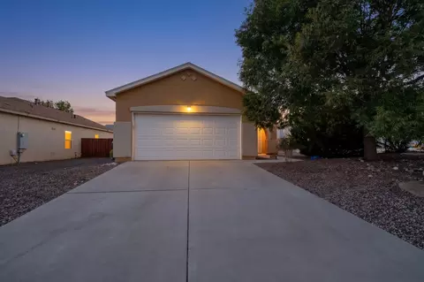 1015 El Prado St NW, Rio Rancho, NM 87144
