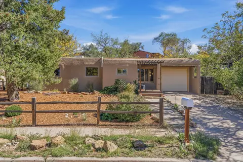 1831 Camino La Canada, Santa Fe, NM 87501