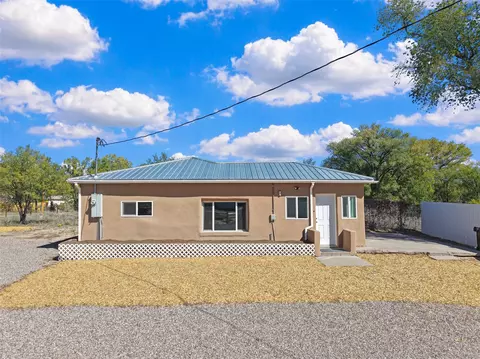 61 Co 141 Rd #A, Medanales, NM 87548