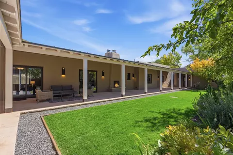 717 Acequia Madre, Santa Fe, NM 87505