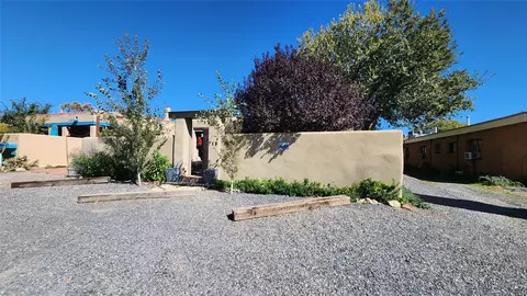 715 S Saint Francis Dr, Santa Fe, NM 87505