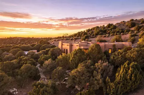 140 Barranca Rd, Santa Fe, NM 87501