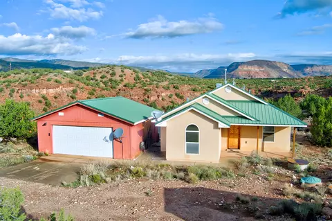 2 Camino Azul, Jemez Pueblo, NM 87024