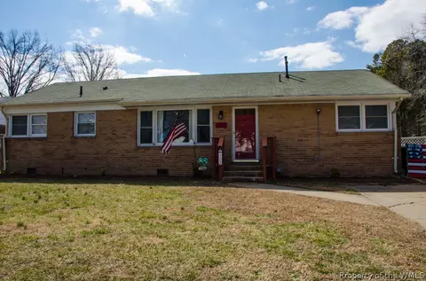 26 Bonaire Dr, Hampton, VA 23669 photo 2