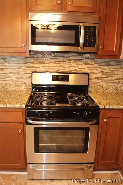 19 Sharon Ct, Hampton, VA 23666 photo 8