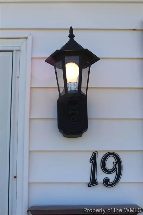 19 Sharon Ct, Hampton, VA 23666 photo 3