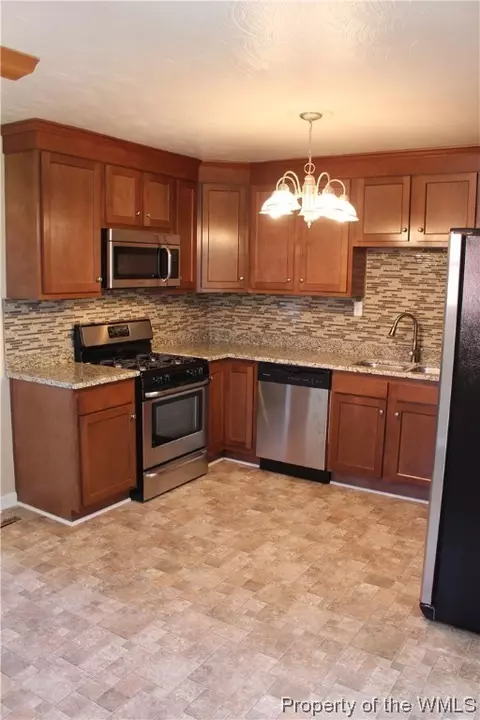 19 Sharon Ct, Hampton, VA 23666 photo 10